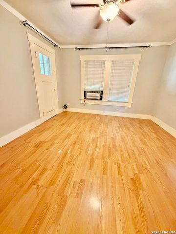 511 Torreon, San Antonio, TX 78207