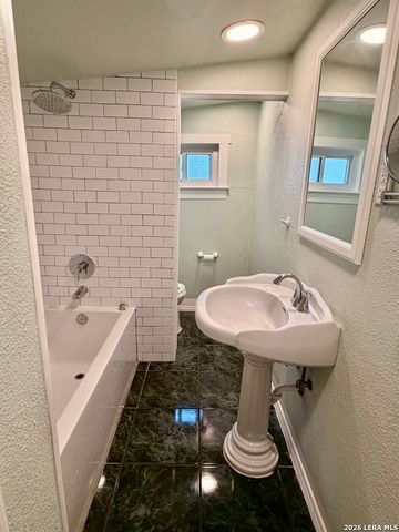 511 Torreon, San Antonio, TX 78207