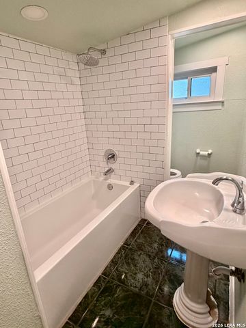 511 Torreon, San Antonio, TX 78207