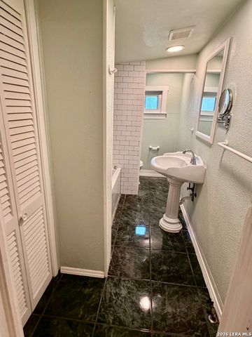 511 Torreon, San Antonio, TX 78207