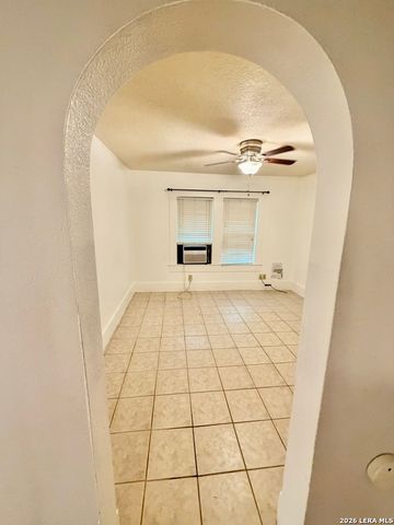 511 Torreon, San Antonio, TX 78207