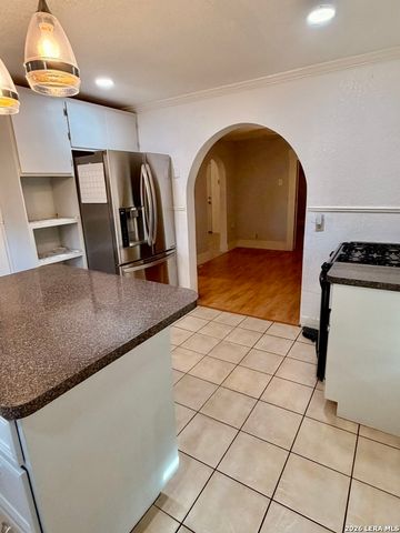 511 Torreon, San Antonio, TX 78207