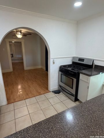 511 Torreon, San Antonio, TX 78207