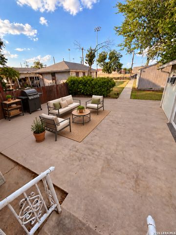 511 Torreon, San Antonio, TX 78207