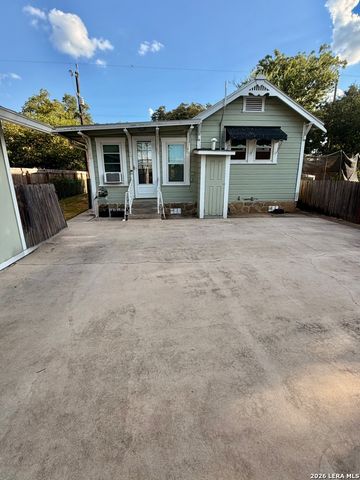 511 Torreon, San Antonio, TX 78207