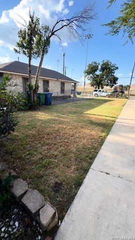 511 Torreon, San Antonio, TX 78207