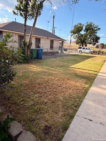 511 Torreon, San Antonio, TX 78207