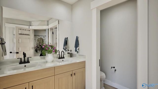 13678 Continental Road, Athens, AL 35613