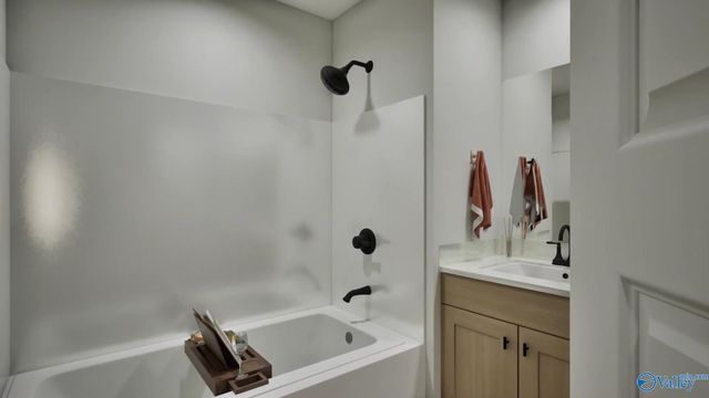 13678 Continental Road, Athens, AL 35613