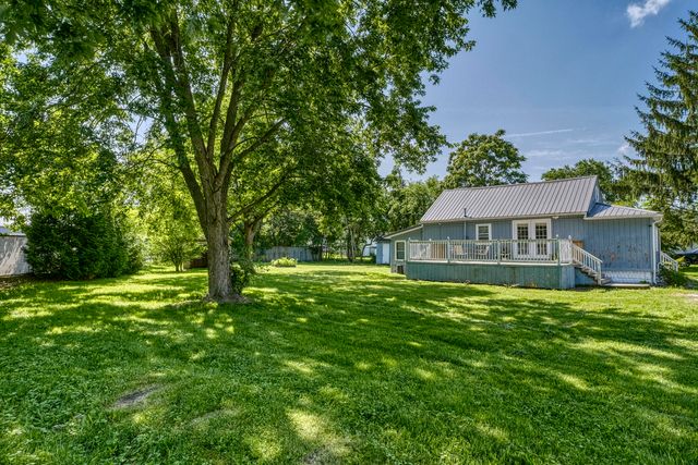 141 N John Street, Crown Point, IN 46307