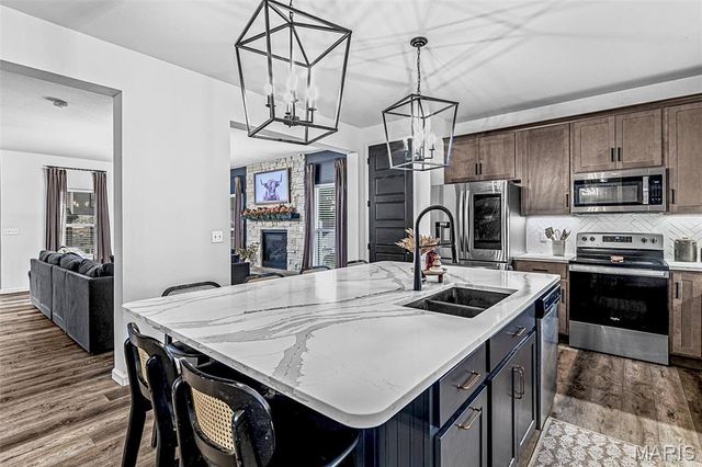1409 Burrwyck Lane, Herculaneum, MO 63048