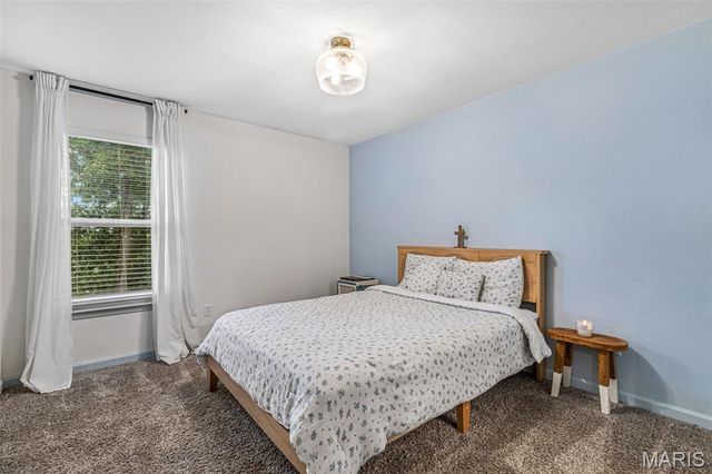 1409 Burrwyck Lane, Herculaneum, MO 63048