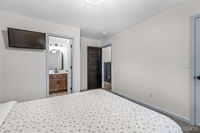 1409 Burrwyck Lane, Herculaneum, MO 63048