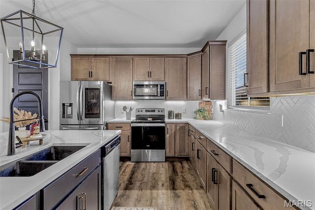 1409 Burrwyck Lane, Herculaneum, MO 63048