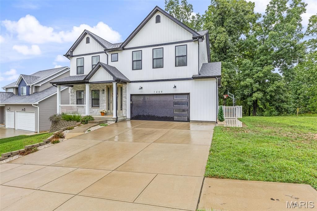 1409 Burrwyck Lane, Herculaneum, MO 63048