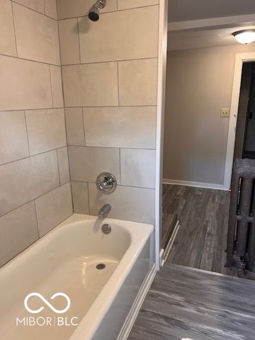 609 Woodruff Place Middle Drive, Indianapolis, IN 46201