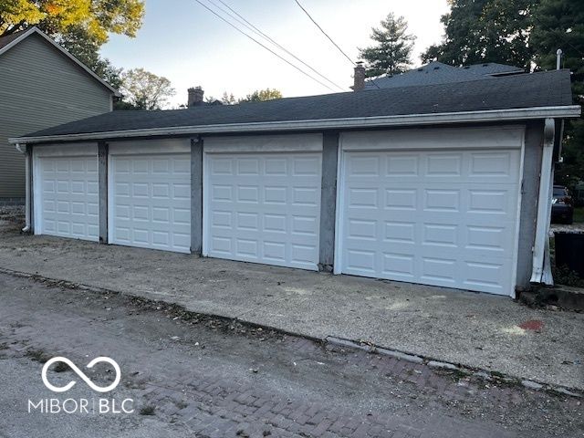 609 Woodruff Place Middle Drive, Indianapolis, IN 46201