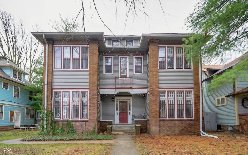 609 Woodruff Place Middle Drive, Indianapolis, IN 46201