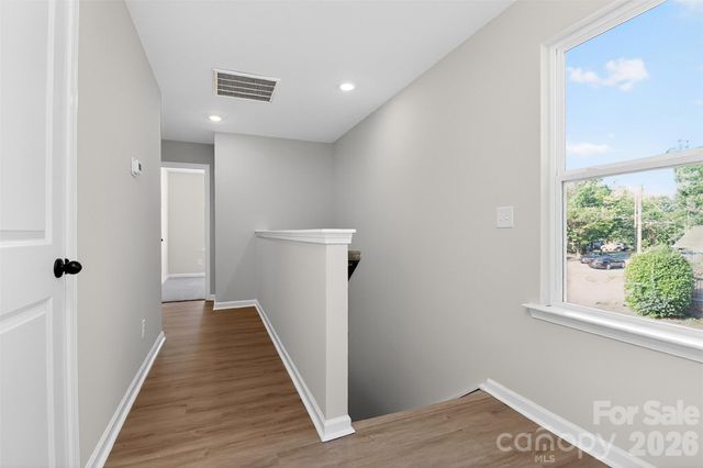 337 N Hoskins Road, Charlotte, NC 28216
