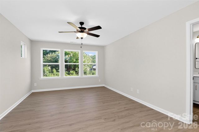 337 N Hoskins Road, Charlotte, NC 28216
