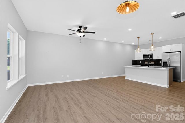 337 N Hoskins Road, Charlotte, NC 28216