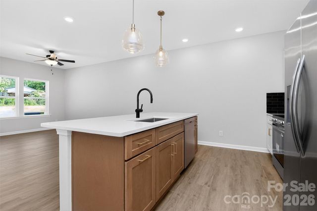 337 N Hoskins Road, Charlotte, NC 28216