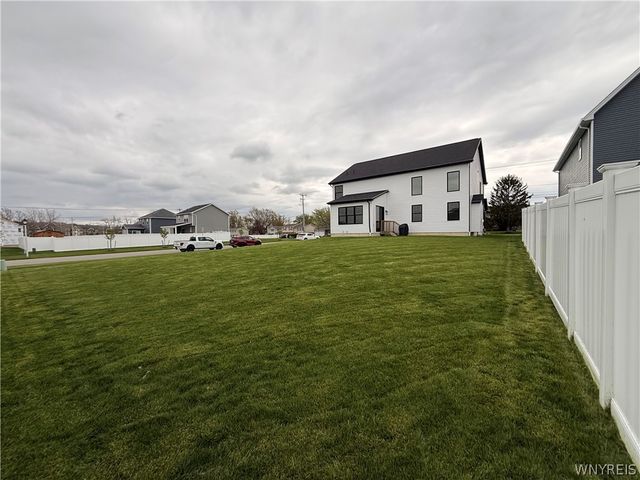 3802 Howard Road, Hamburg, NY 14075