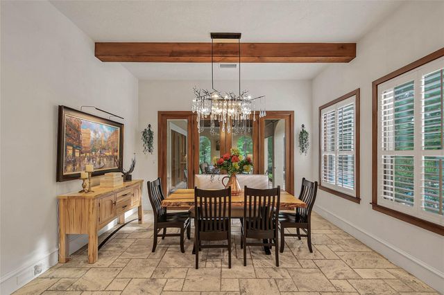 79 N Gary Glen Circle, The Woodlands, TX 77382