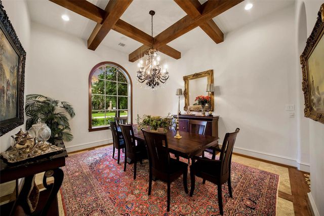 79 N Gary Glen Circle, The Woodlands, TX 77382