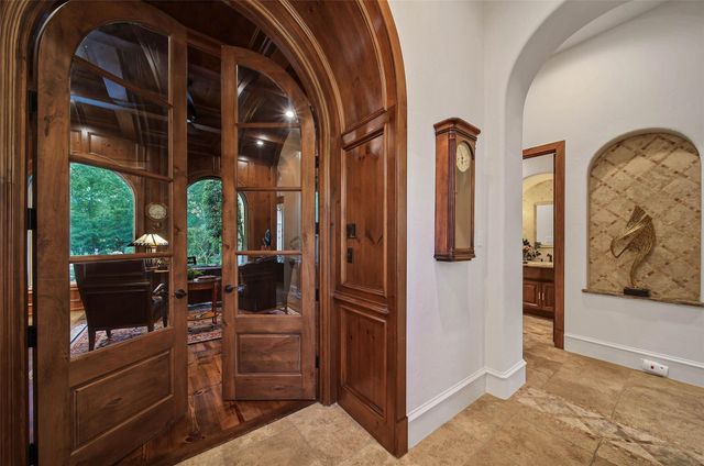 79 N Gary Glen Circle, The Woodlands, TX 77382