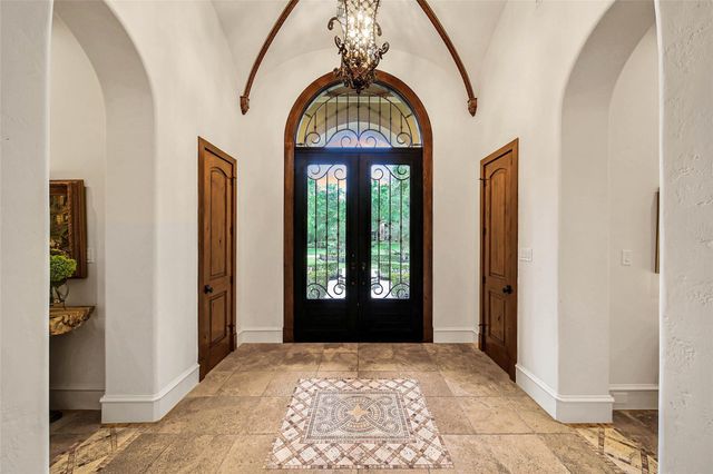79 N Gary Glen Circle, The Woodlands, TX 77382