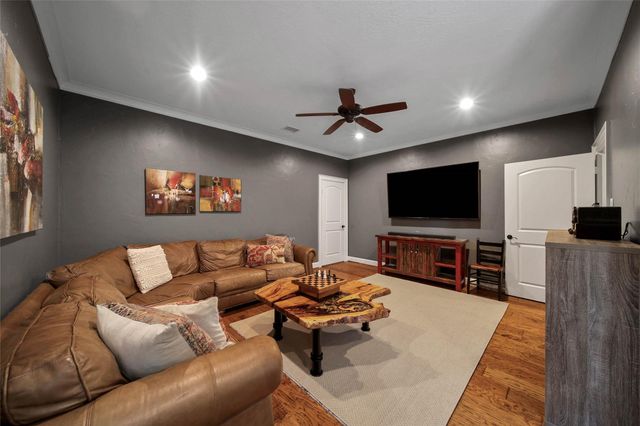 79 N Gary Glen Circle, The Woodlands, TX 77382