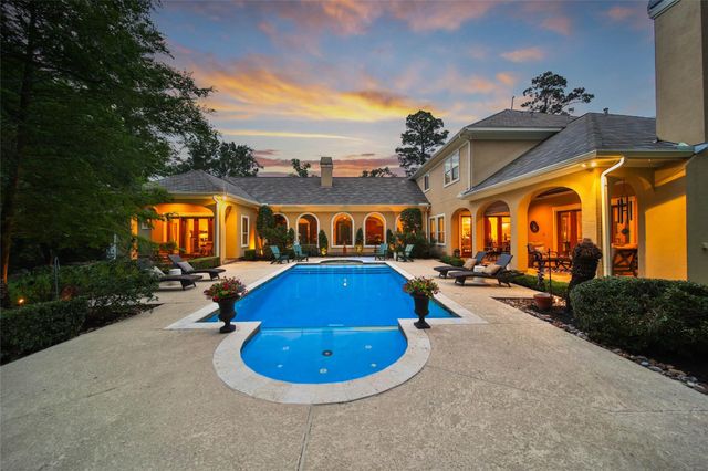 79 N Gary Glen Circle, The Woodlands, TX 77382