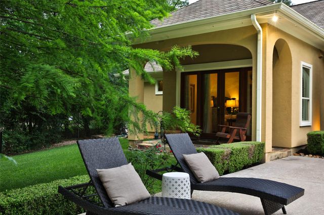 79 N Gary Glen Circle, The Woodlands, TX 77382