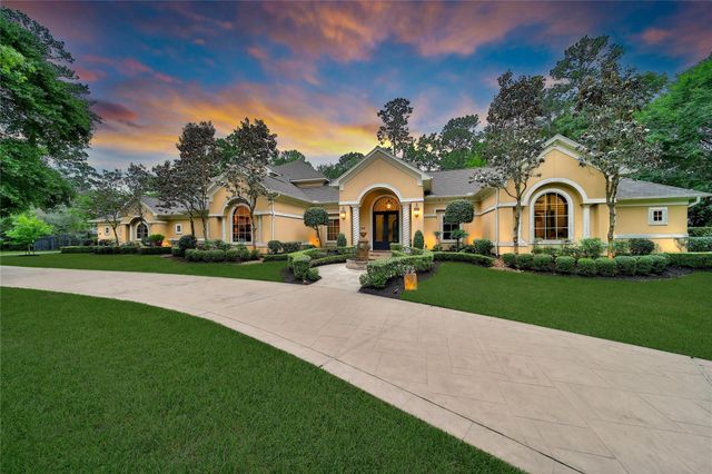 79 N Gary Glen Circle, The Woodlands, TX 77382