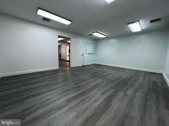 10134-C COLVIN RUN RD #C, Great Falls, VA 22066