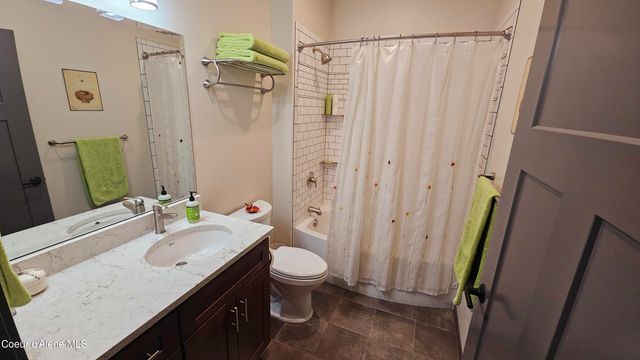 432 Pintail Dr, Bonners Ferry, ID 83805