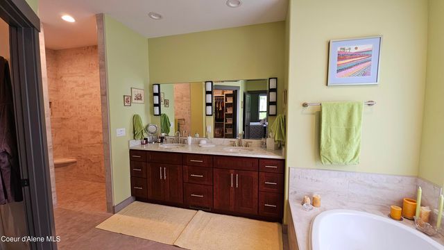 432 Pintail Dr, Bonners Ferry, ID 83805