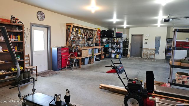 432 Pintail Dr, Bonners Ferry, ID 83805