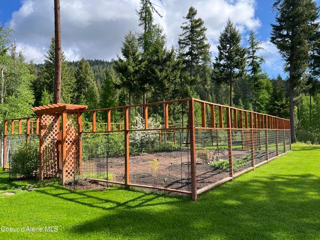 432 Pintail Dr, Bonners Ferry, ID 83805