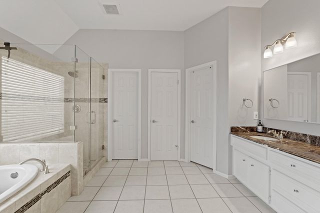 17710 Noble Oak Court, Houston, TX 77095