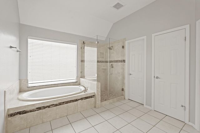 17710 Noble Oak Court, Houston, TX 77095