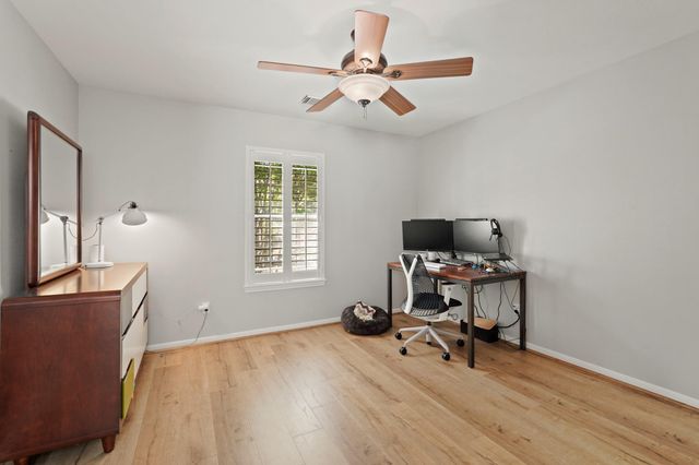 17710 Noble Oak Court, Houston, TX 77095