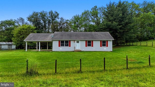 4789 SHEPHERDSTOWN PIKE, Shenandoah Junction, WV 25442