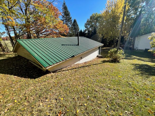 1945 S 200th Avenue, Newfield Twp, MI 49421