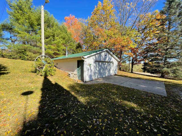 1945 S 200th Avenue, Newfield Twp, MI 49421