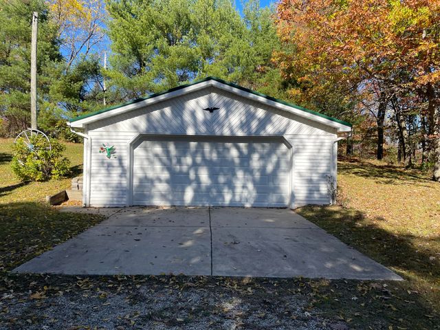 1945 S 200th Avenue, Newfield Twp, MI 49421