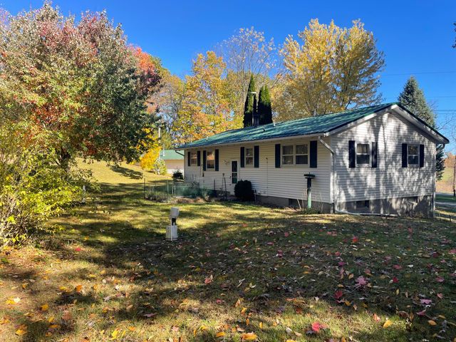 1945 S 200th Avenue, Newfield Twp, MI 49421