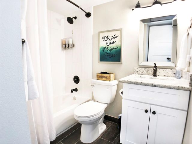 6102 Seawall Boulevard 150, Galveston, TX 77551