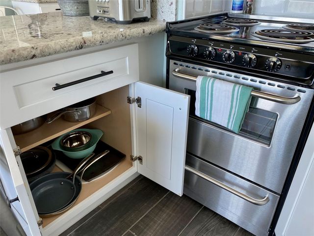 6102 Seawall Boulevard 150, Galveston, TX 77551